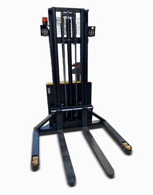 1.5 ton elektrische palletstapler met 24V-batterij met een hefhoogte van 3000 mm